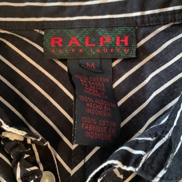 Vintage Ralph Lauren button down - Picture 2 of 6